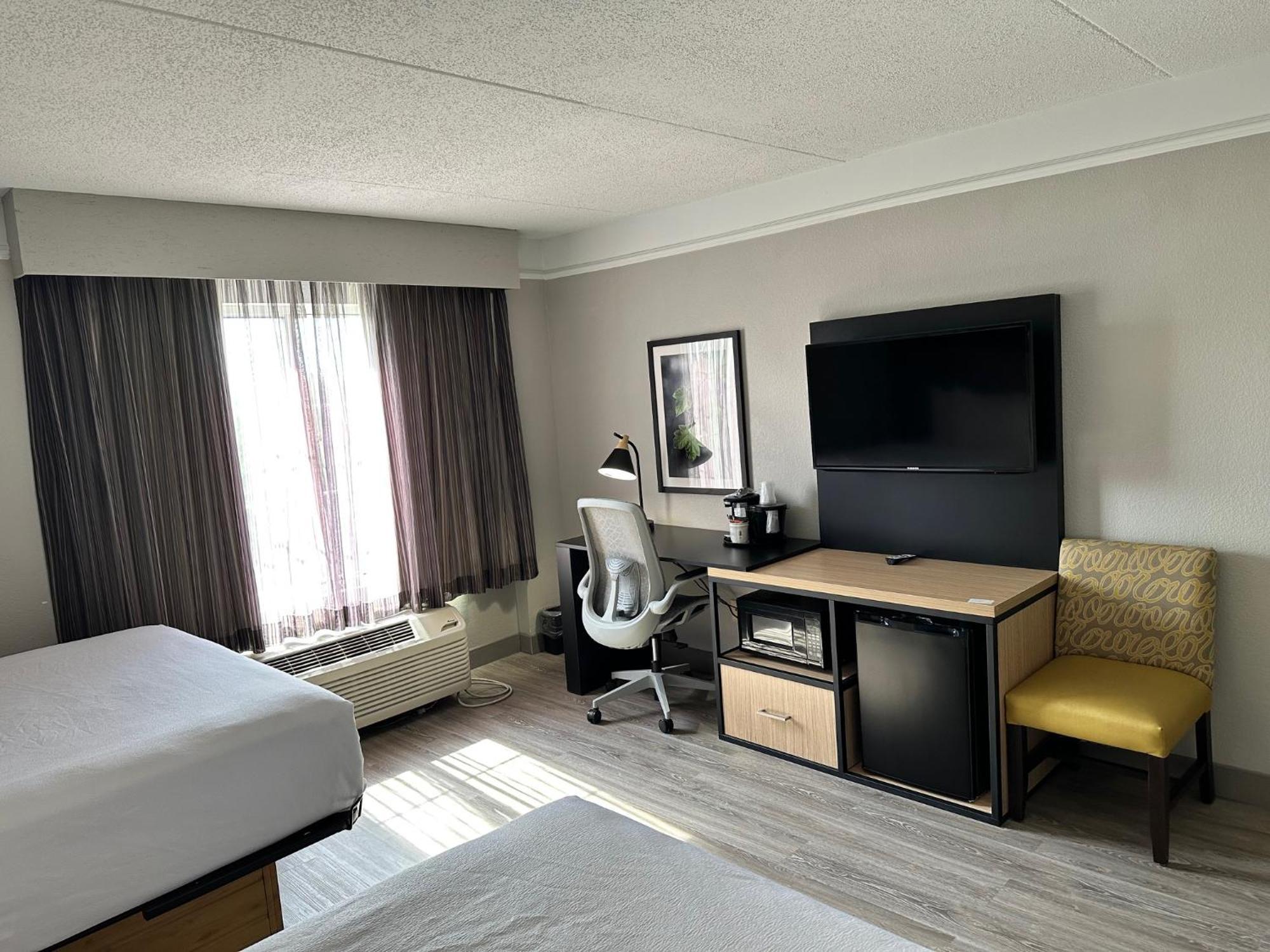 La Quinta By Wyndham Dallas South Arlington
